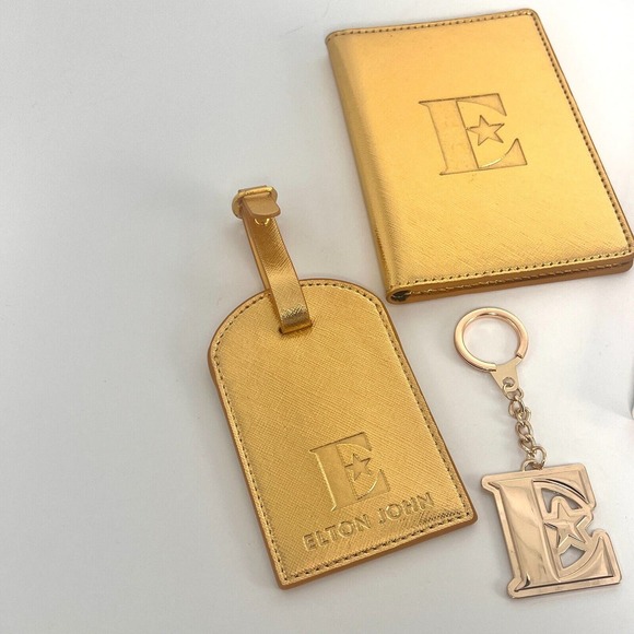 Elton John Farewell Tour Set w/ LuggageTag Booklet Keychain Pen Pencil Notebook - Picture 2 of 4